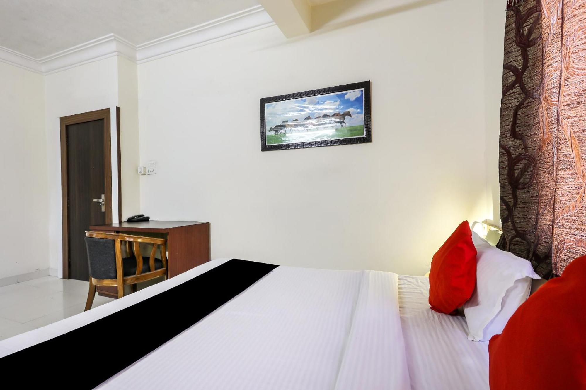 Collection O 3761 Hotel Shree Datta Indore Eksteriør billede